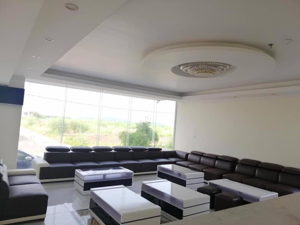 Viet House Ha Long Hotel מראה חיצוני תמונה